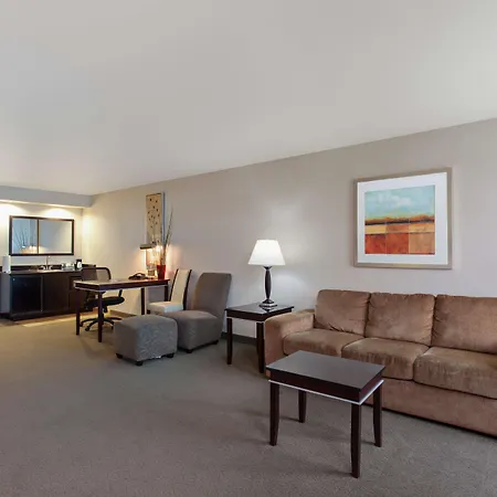 Hampton Inn & Suites Roseville-3